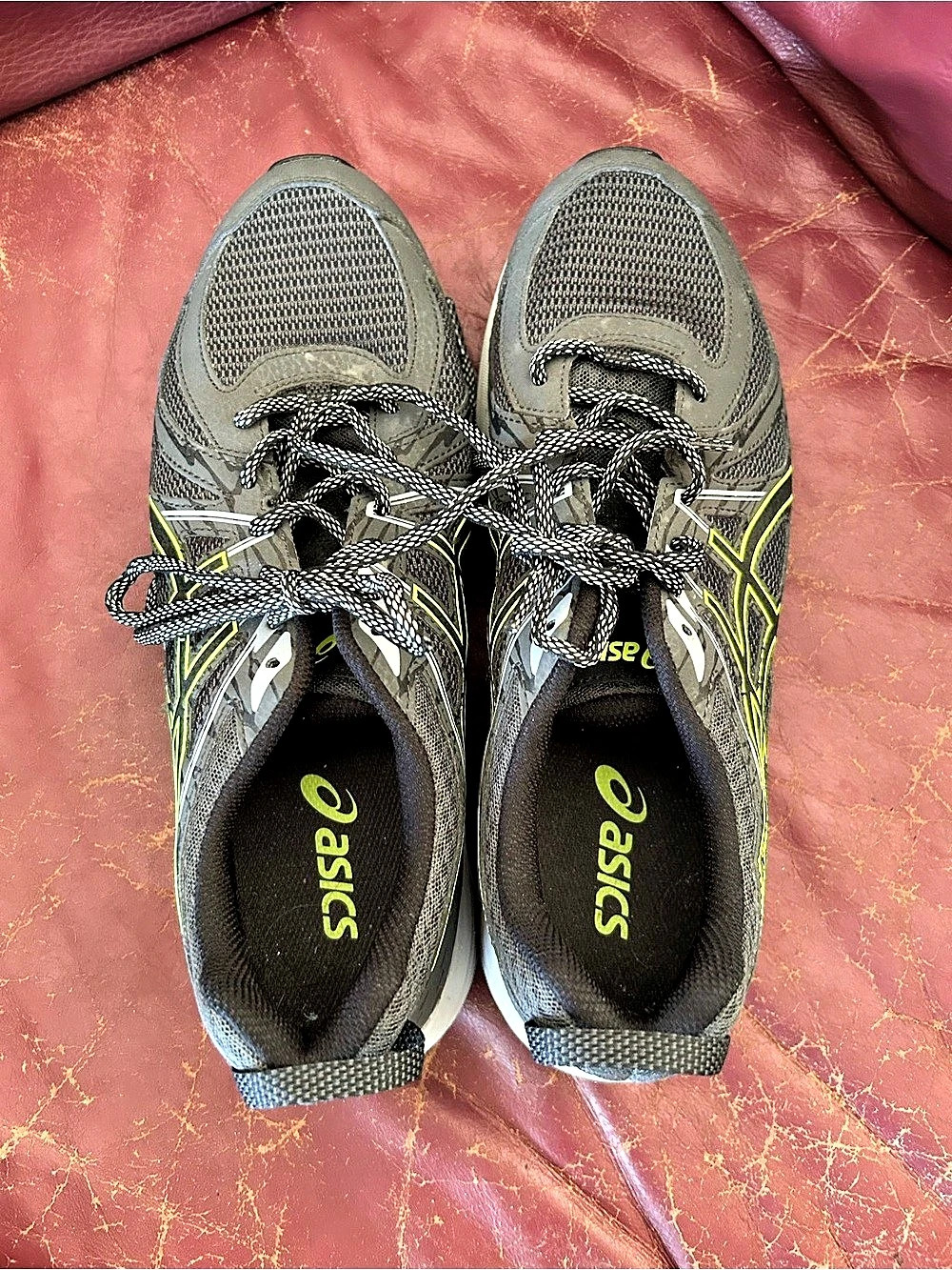 Men’s - ASICS Gel-Contend Gray & Yellow - US 11 D - Athletic Shoes